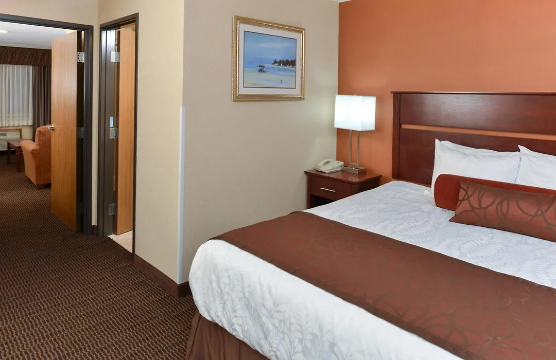Best Western Plus Landmark Inn-1
