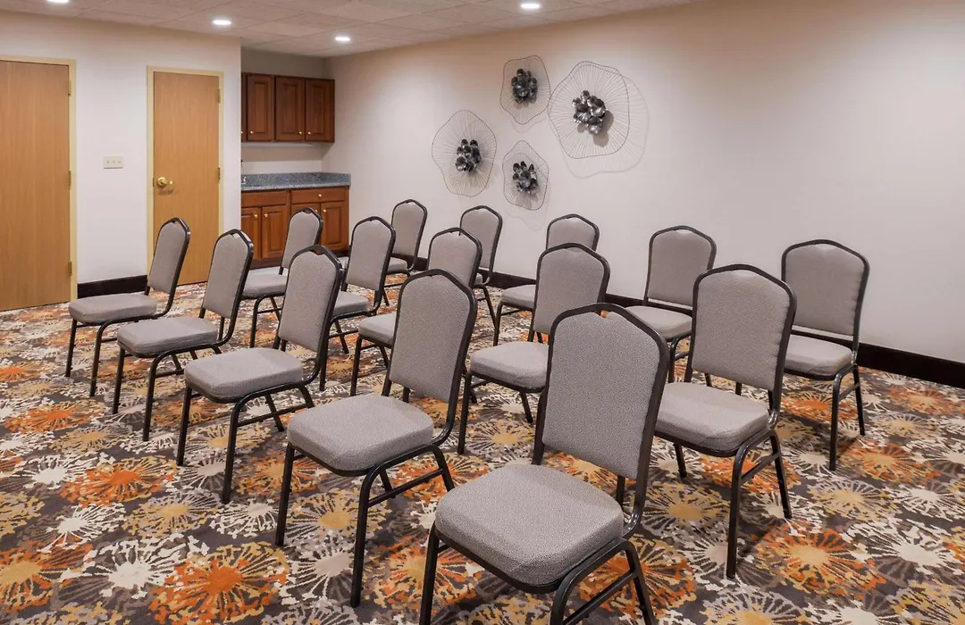 Hampton Inn Elkhart-1