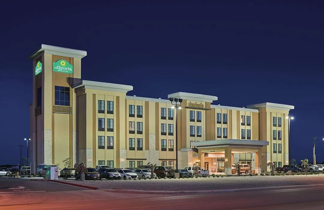 La Quinta By Wyndham Carlsbad-1