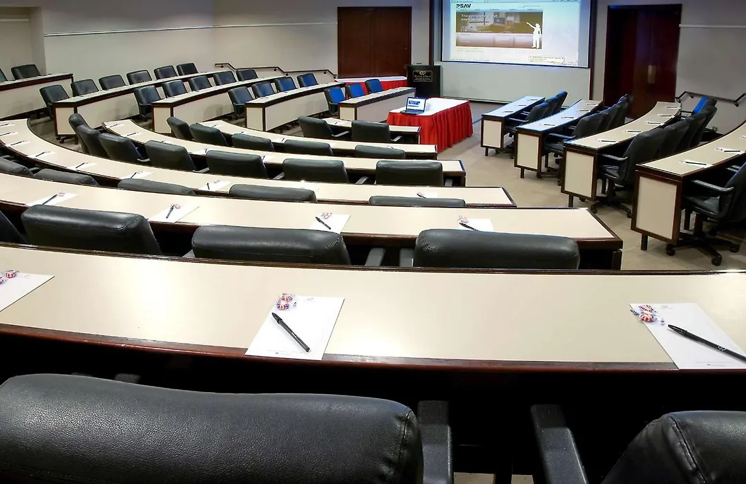 Doubletree Suites By Hilton Hotel & Conference Center Chicago-Downers Grove-1
