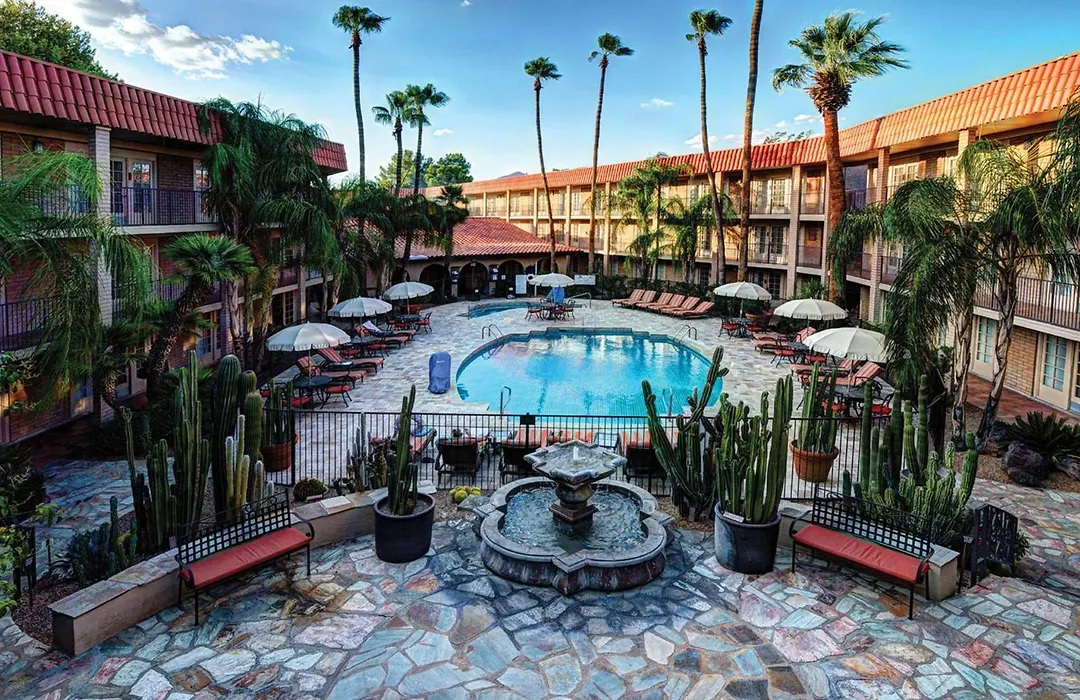 Doubletree Suites By Hilton Tucson-Williams Center-1