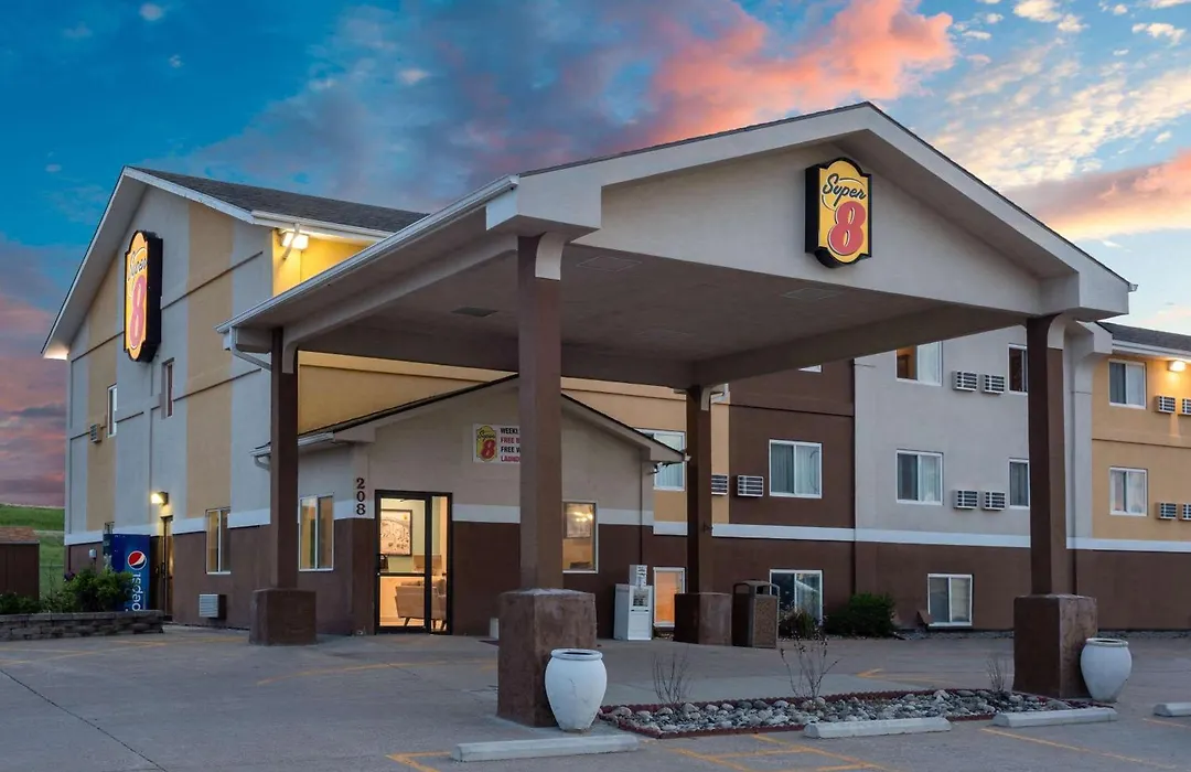Super 8 By Wyndham Gillette-1