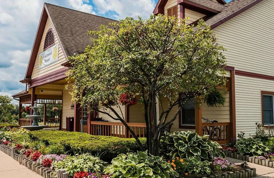Econo Lodge & Suites Grand Rapids Airport-1