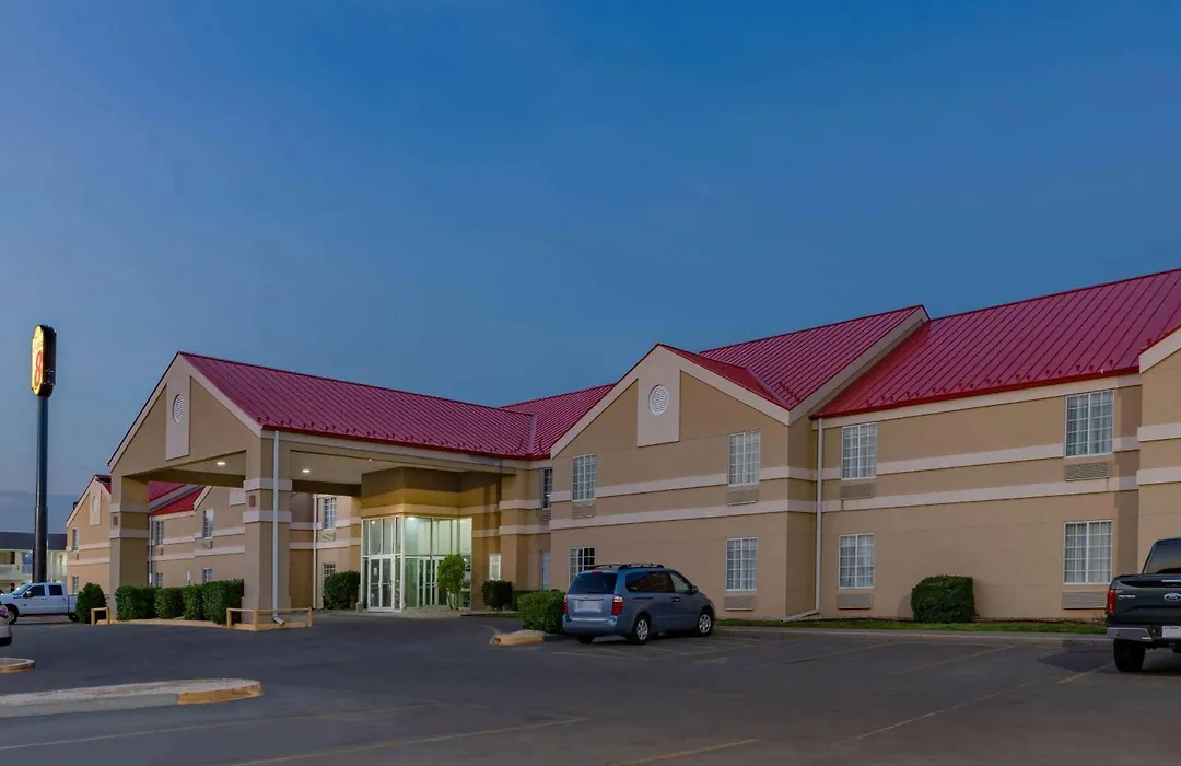 Super 8 By Wyndham Amarillo West-1