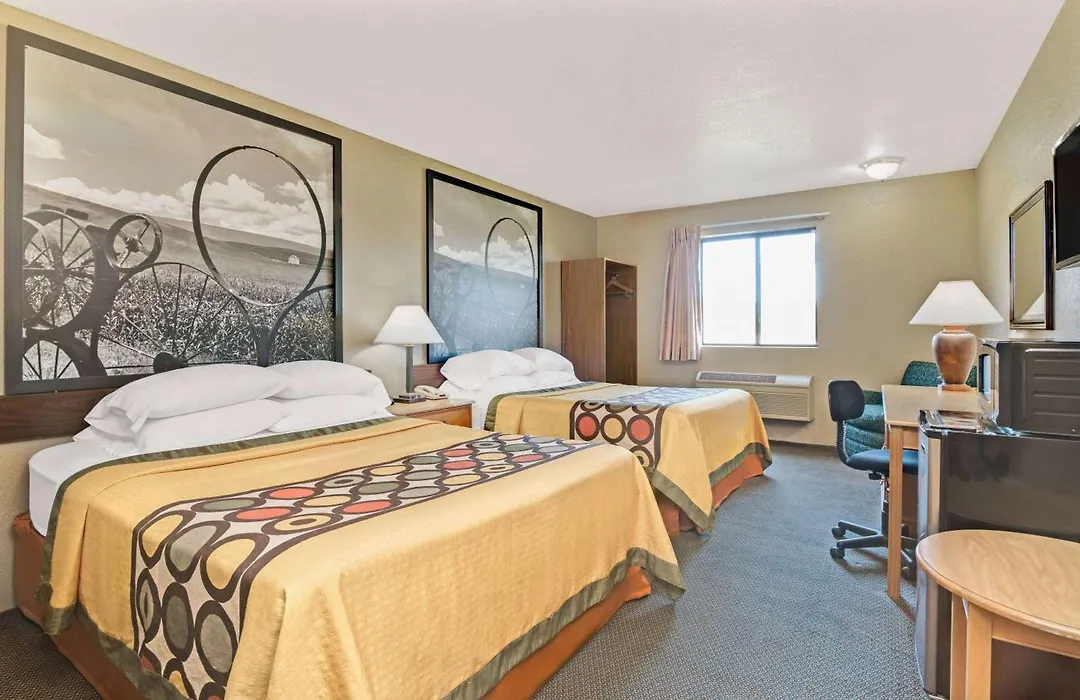 Super 8 By Wyndham Spokane/West-1