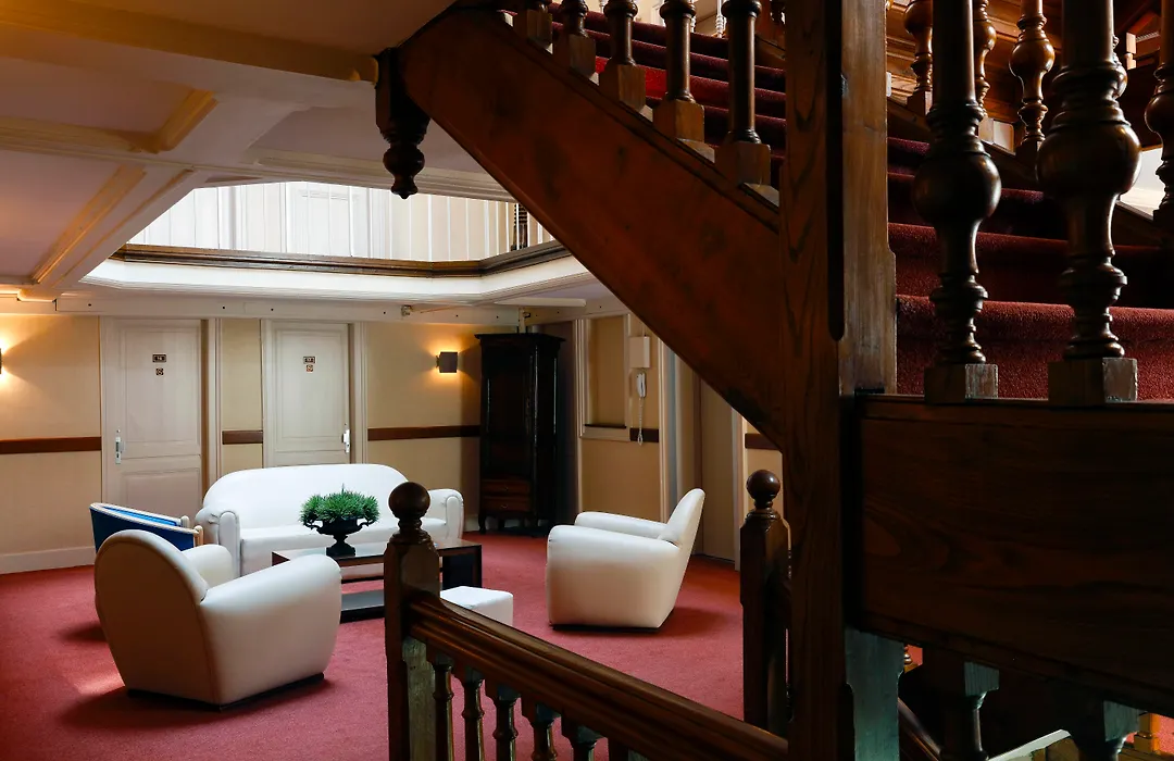 Grand Hotel De L'Univers-1