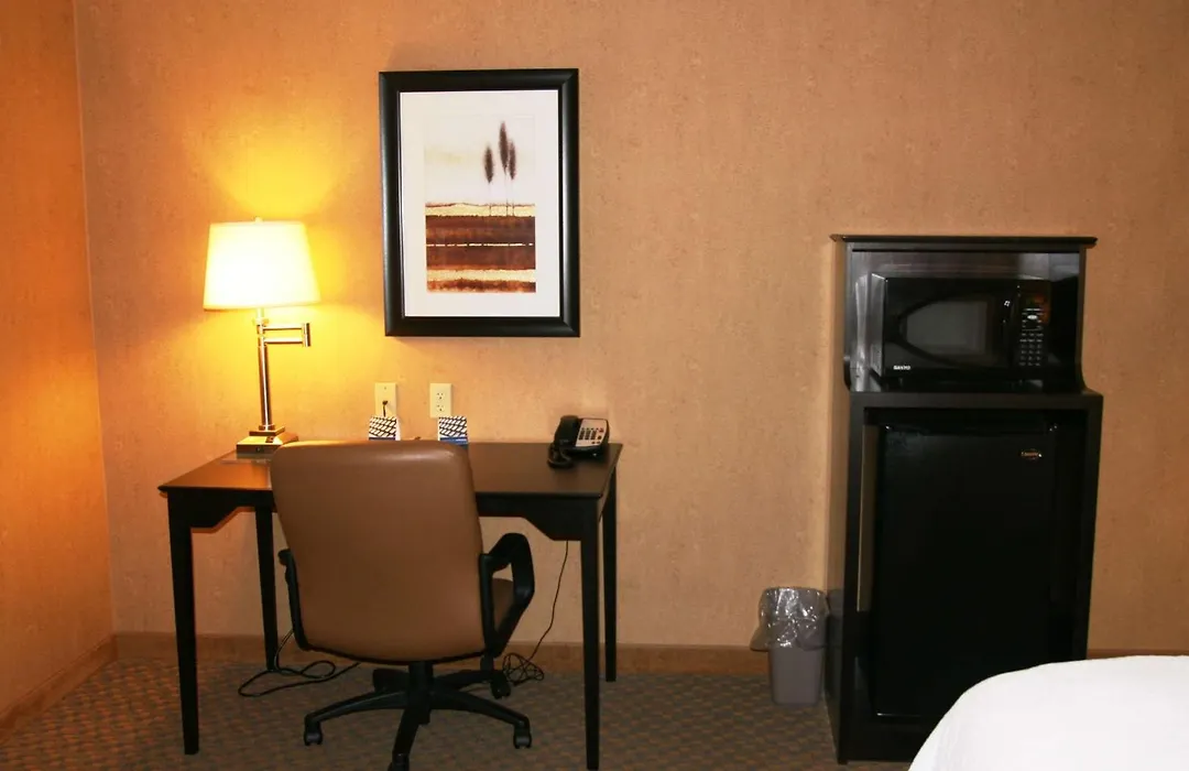 Hampton Inn And Suites Barstow-1