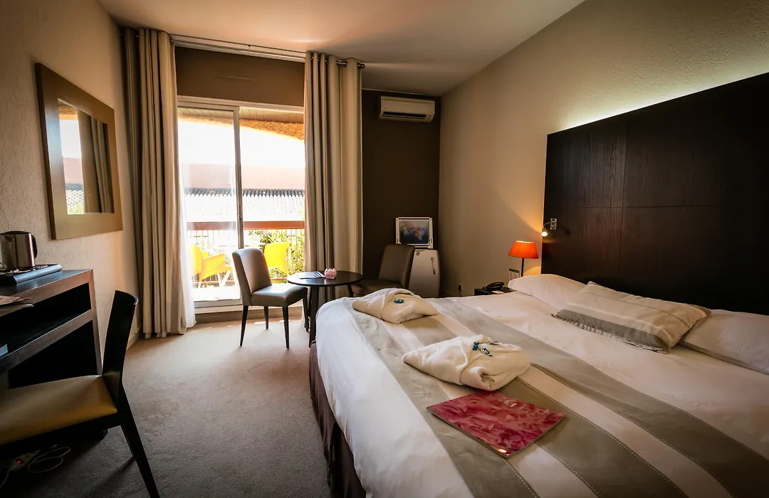 Hotel Le Mas D'Huston Spa And Golf-1