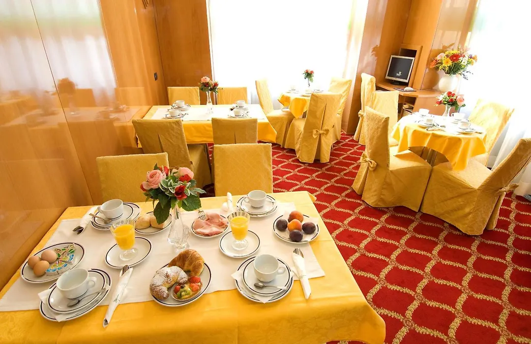 Hotel Cinque Giornate-1