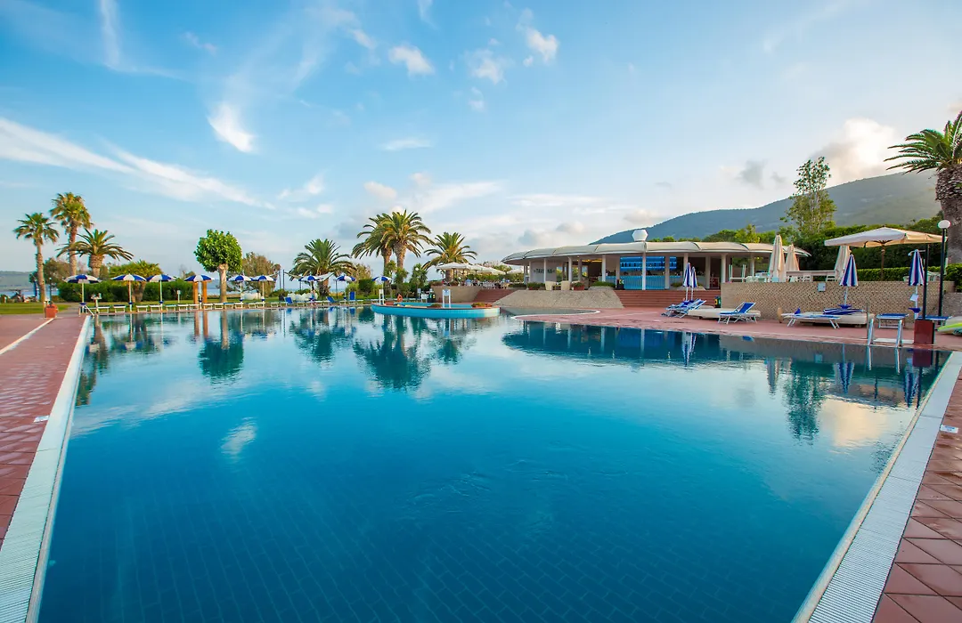 Hotel Baia di Conte Club&Resort-1