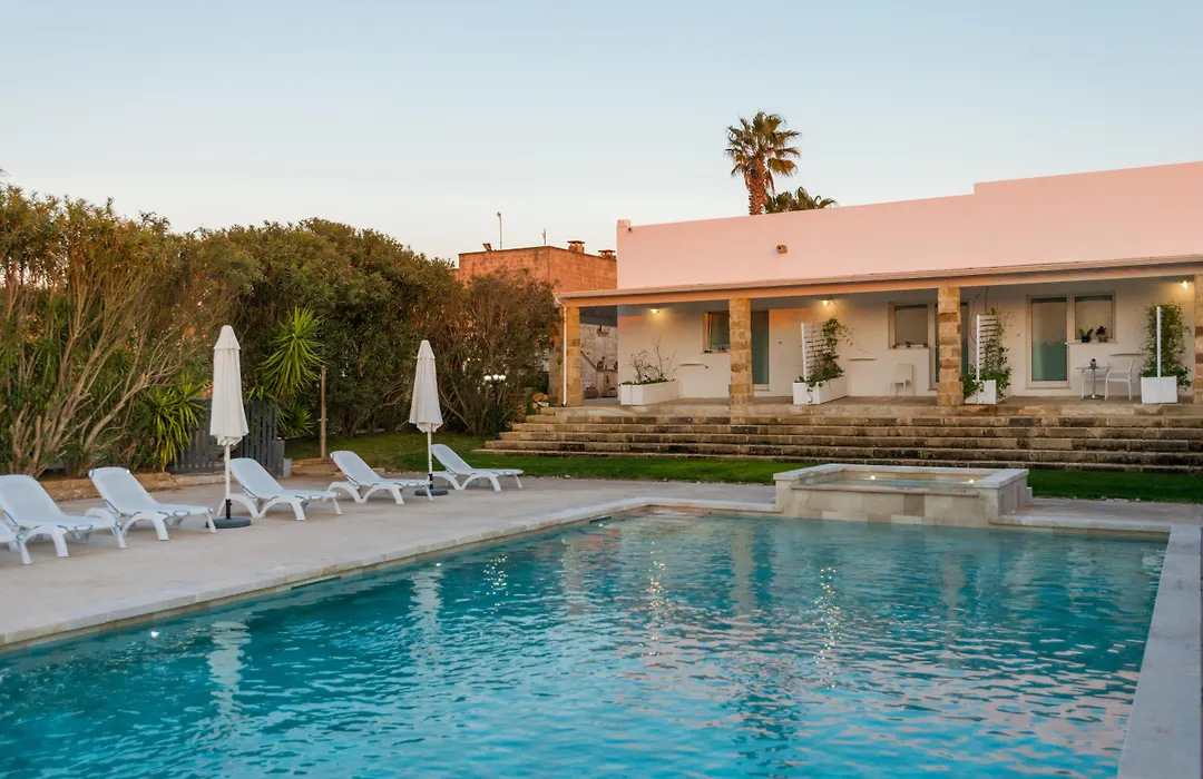 Relais Masseria Casina Dei Cari-1