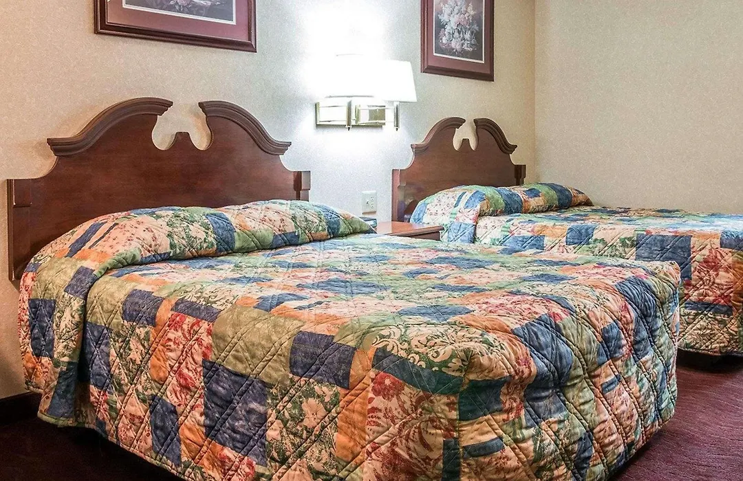 Rodeway Inn Madison Heights - Detroit-1