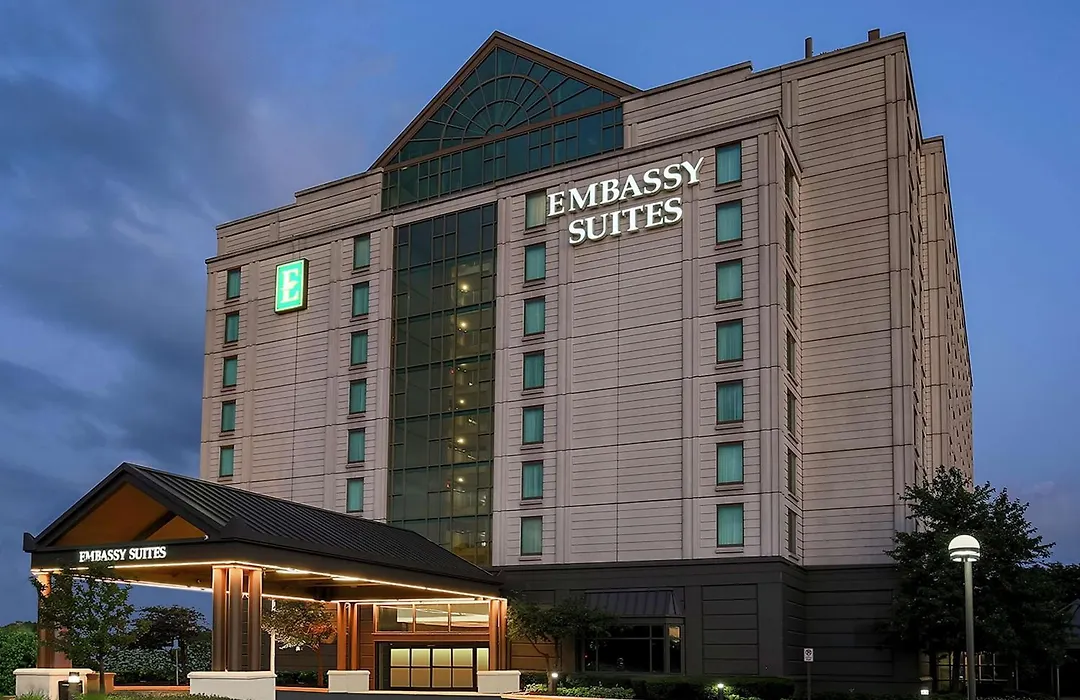 Embassy Suites By Hilton Chicago Lombard-1