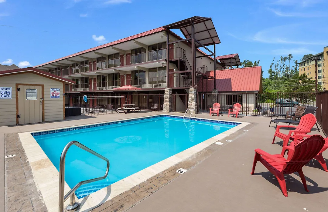 Econo Lodge-1