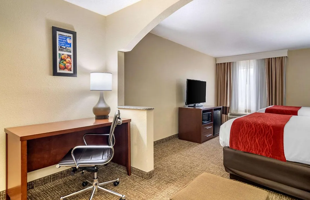 Comfort Inn & Suites Macon North I-75-1