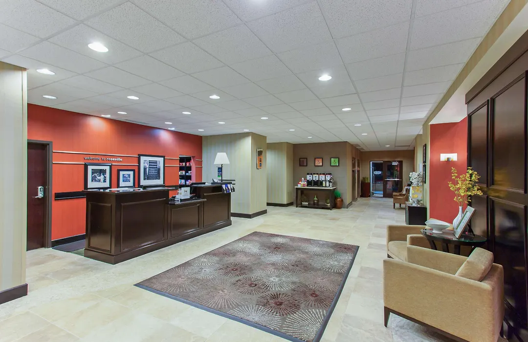 Hampton Inn & Suites Roseville-1