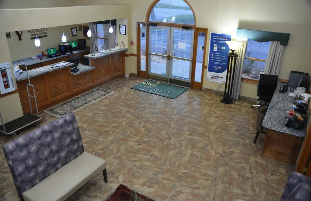 Quality Inn & Suites Dublin-1