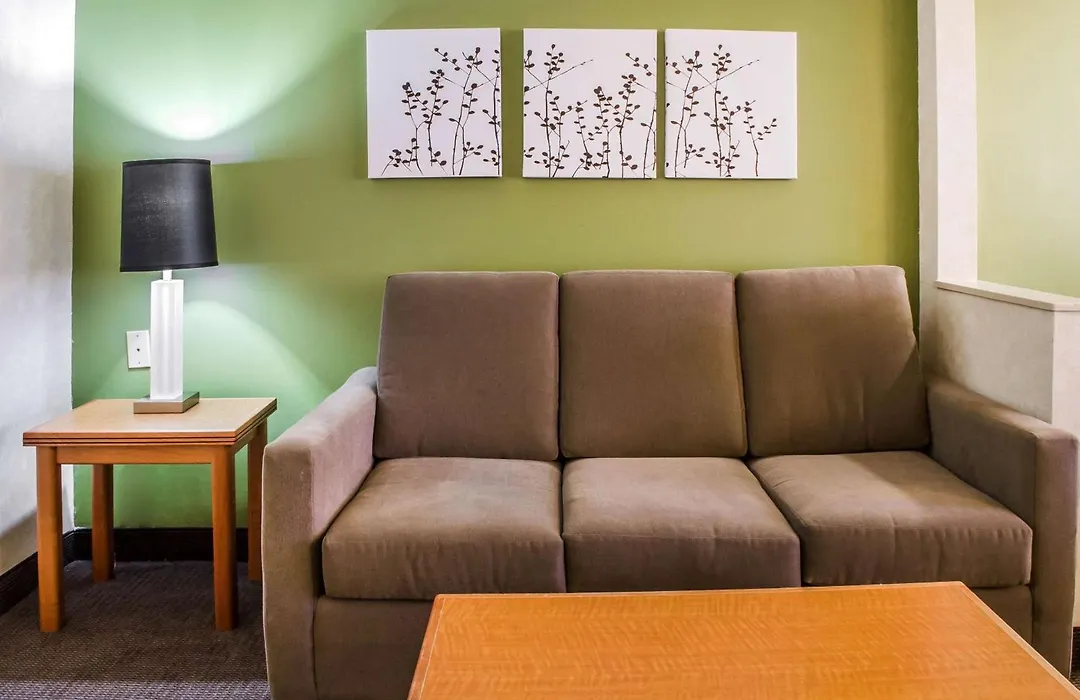 Sleep Inn & Suites Bensalem-1