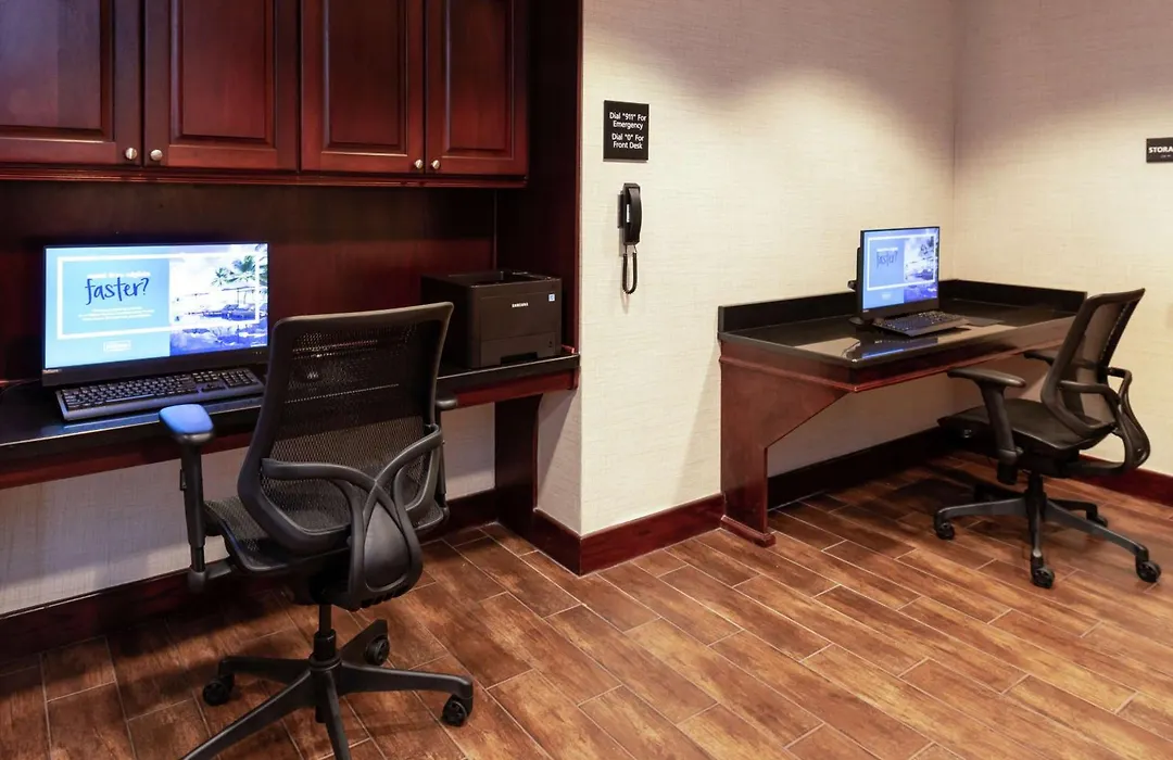 Hampton Inn Greensboro Airport-1