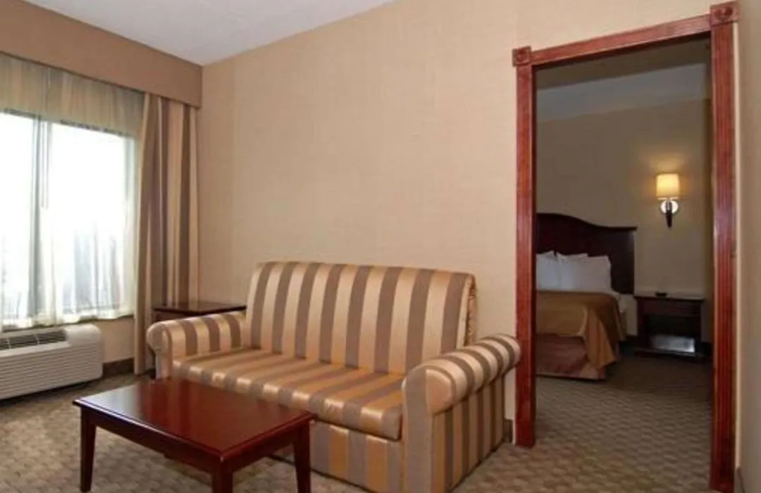 Quality Inn & Suites Bensalem-1