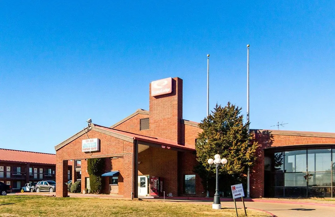 Econo Lodge Wichita Falls Downtown-1
