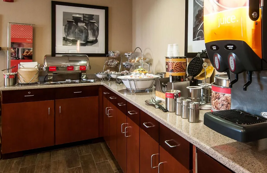 Hampton Inn Boise - Airport-1