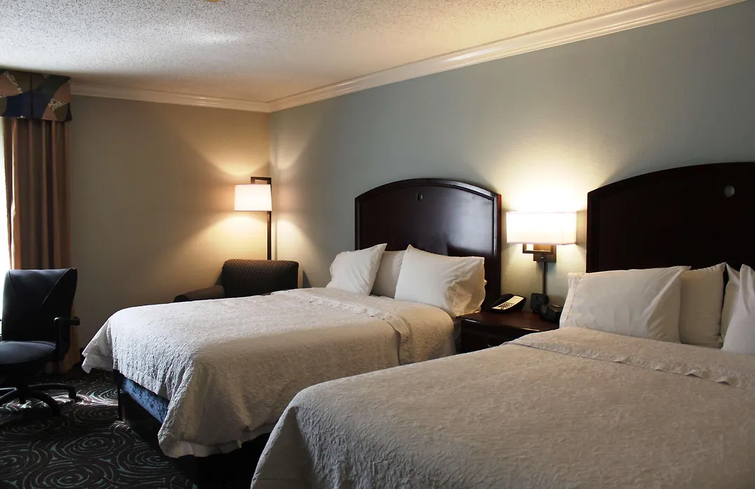 Hampton Inn Perry-1