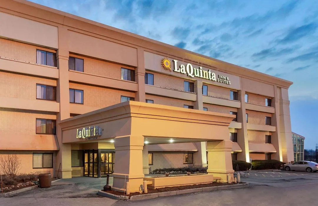 La Quinta By Wyndham Chicago Gurnee-1