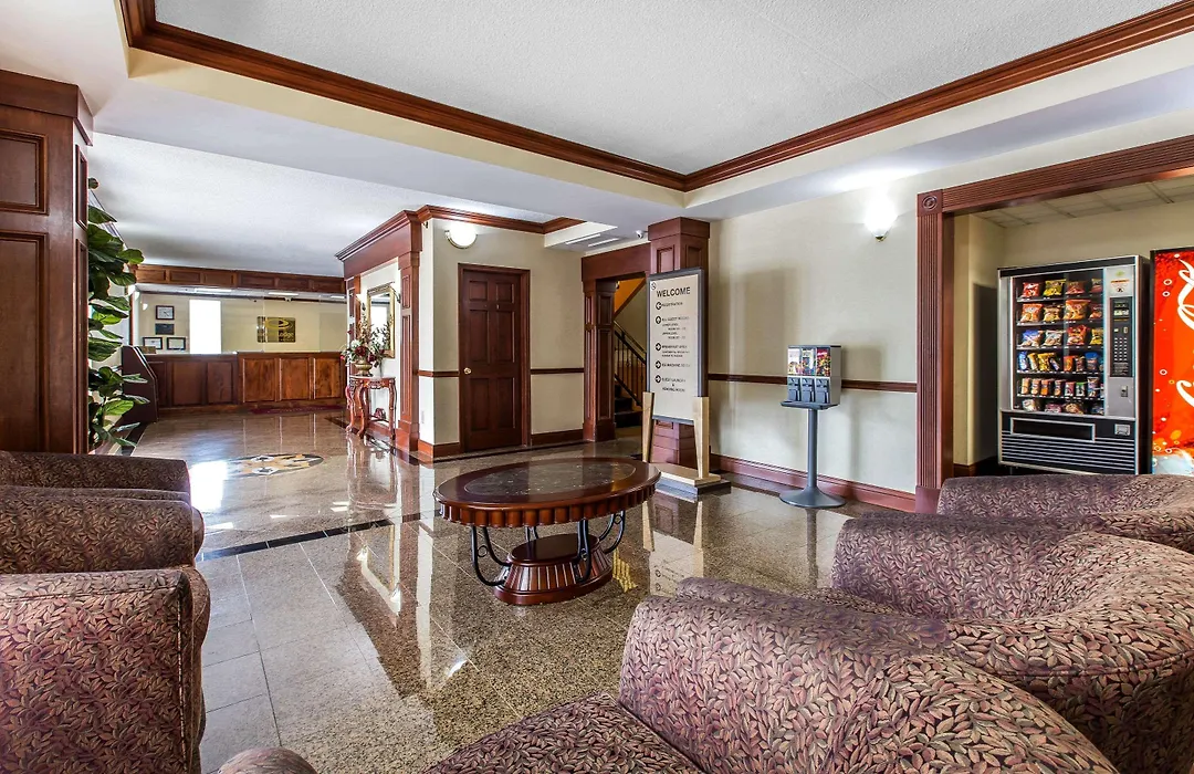 Econo Lodge At Six Flags-1