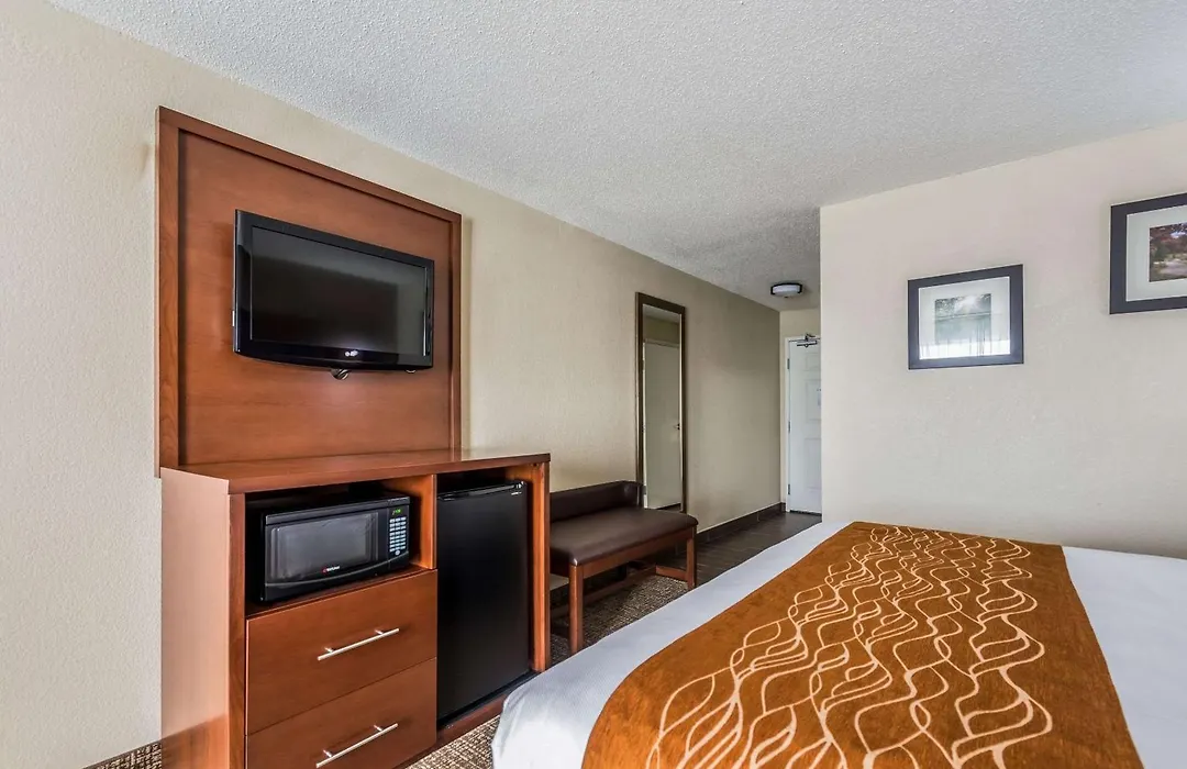 Comfort Inn & Suites Dayton North-1