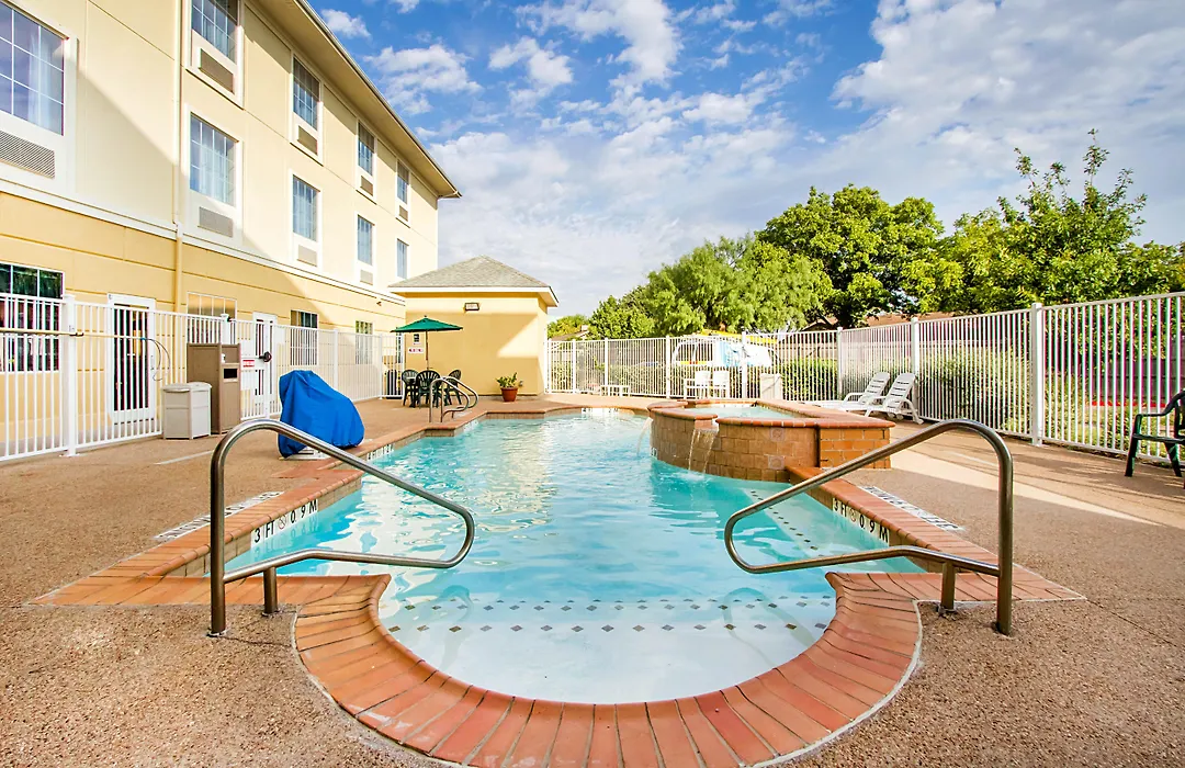 Comfort Suites Abilene Central-1