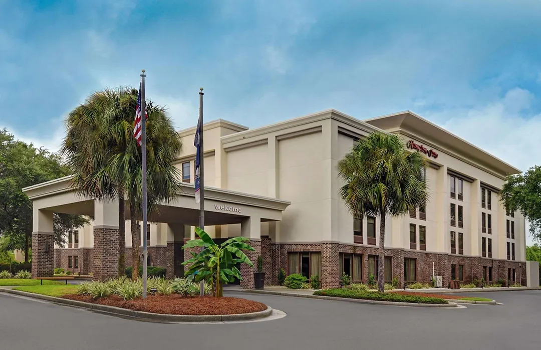 Hampton Inn Patriots Point-1