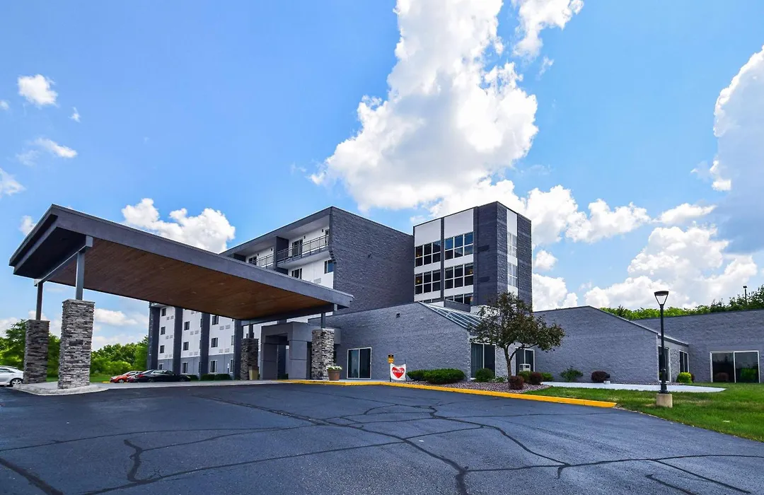 Best Western Resort Hotel & Conference Center Portage-1