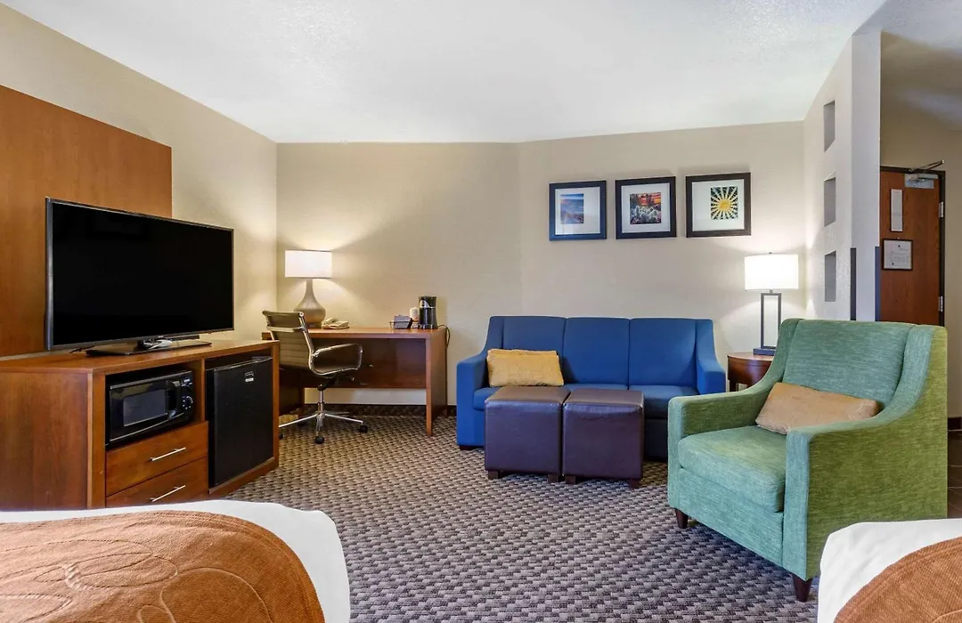 Comfort Suites Hobbs-1