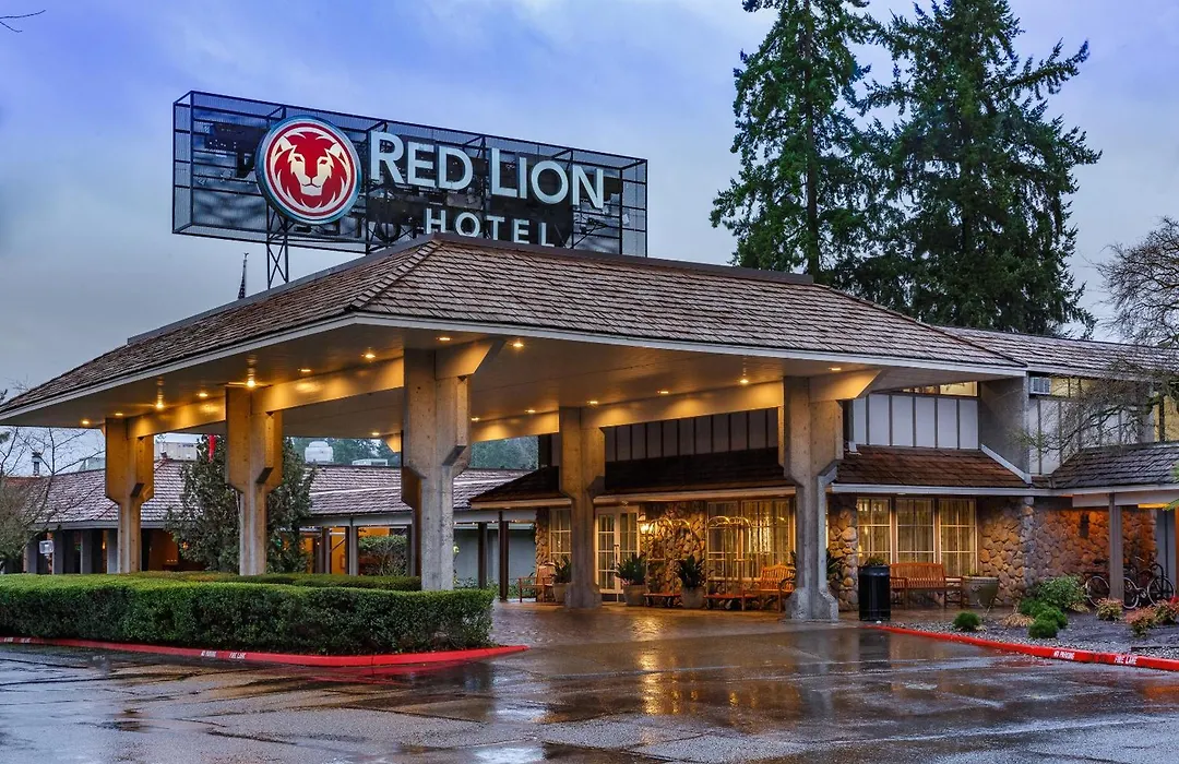 Red Lion Hotel Bellevue-1
