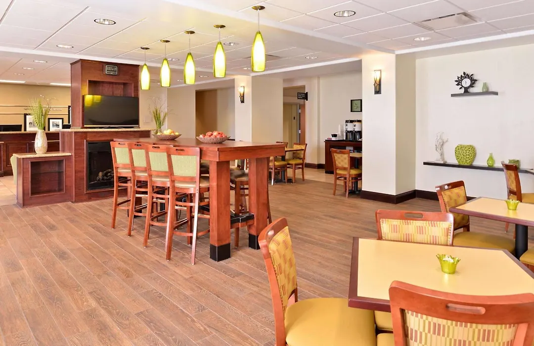 Spark By Hilton Grand Island-1