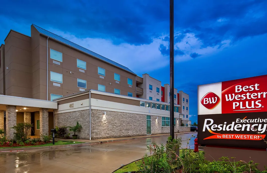 Best Western Plus Executive Residency Baytown-1