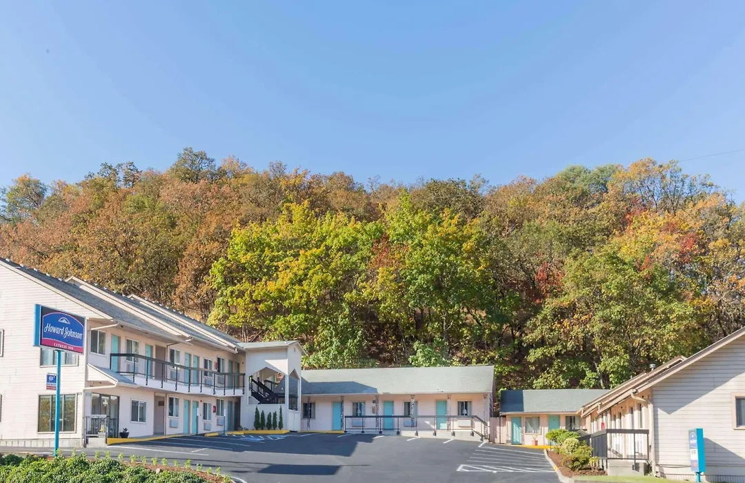 Howard Johnson By Wyndham Roseburg-1