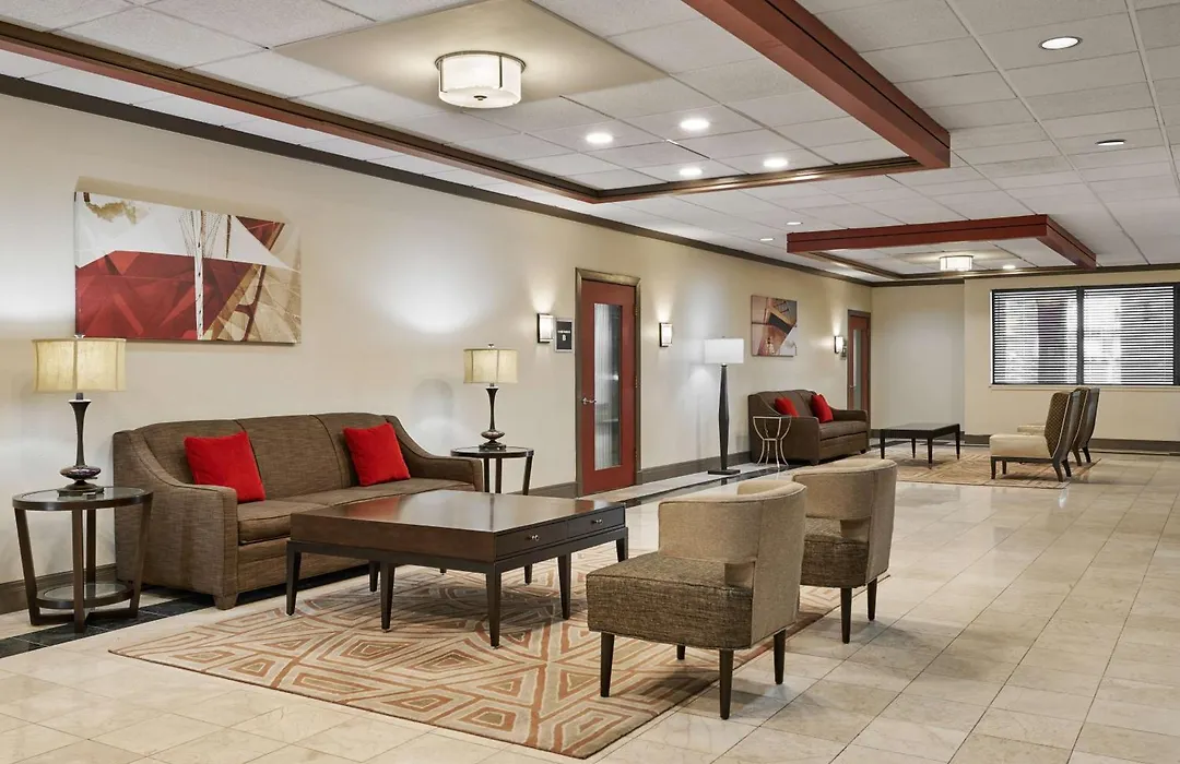 Best Western Plus Milwaukee Airport Hotel & Conference Center-1