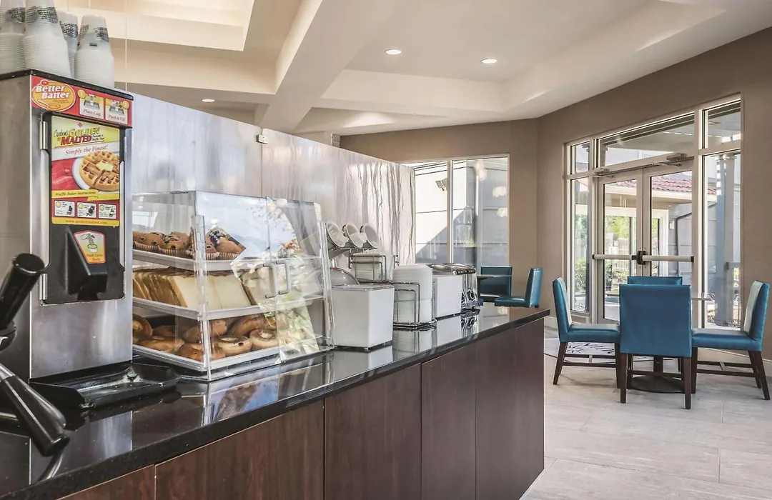 La Quinta By Wyndham Orlando Lake Mary-1