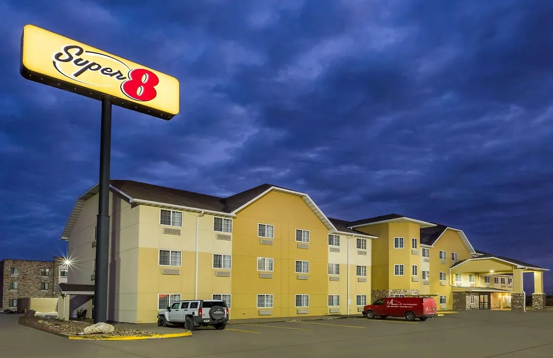 Super 8 By Wyndham Altoona-1