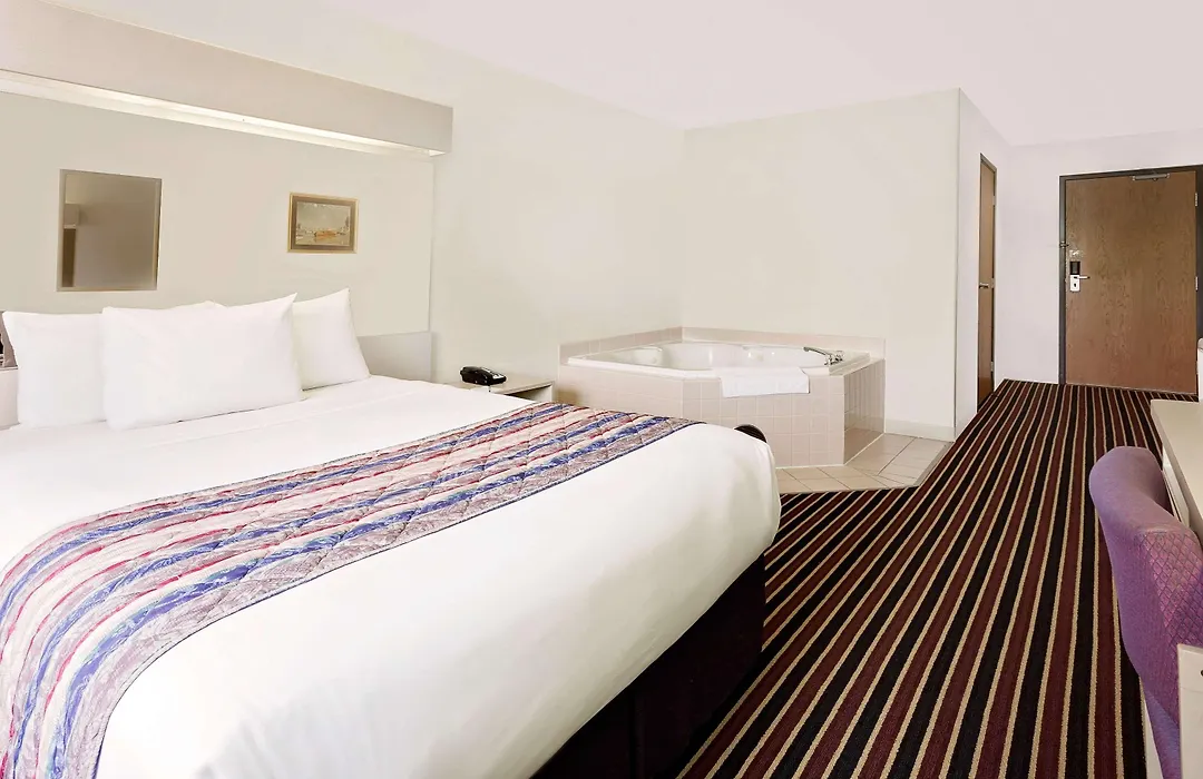 Microtel Inn & Suites By Wyndham Madison East-1
