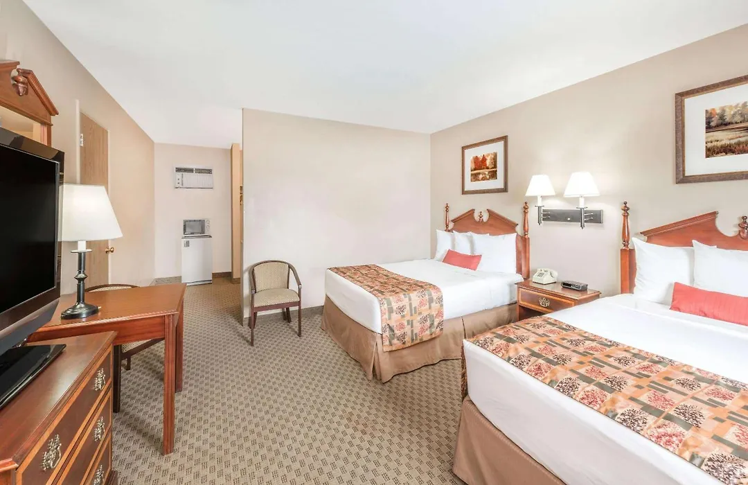 Days Inn By Wyndham Show Low-1