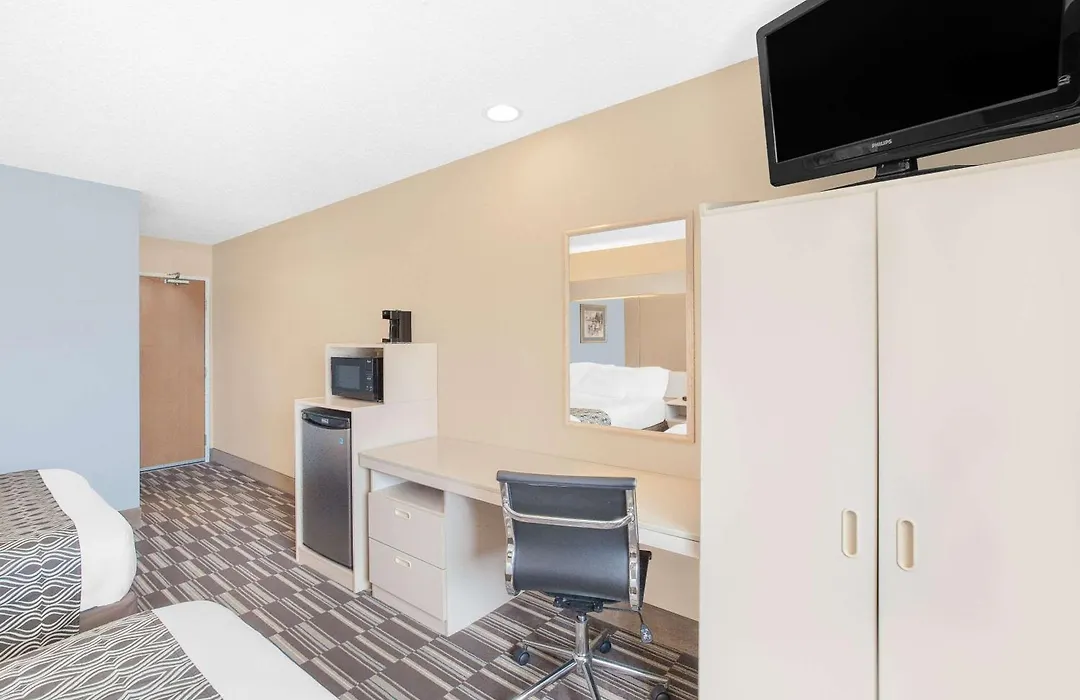Microtel Inn And Suites Clear Lake-1
