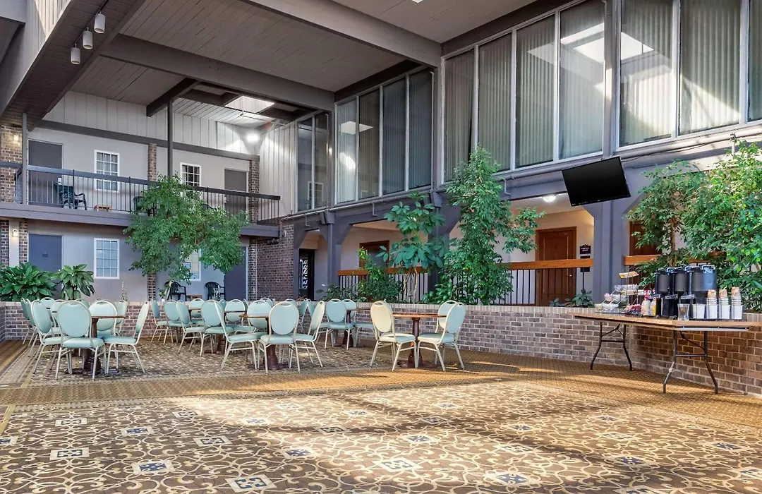 Clarion Hotel And Conference Center Harrisburg West-1
