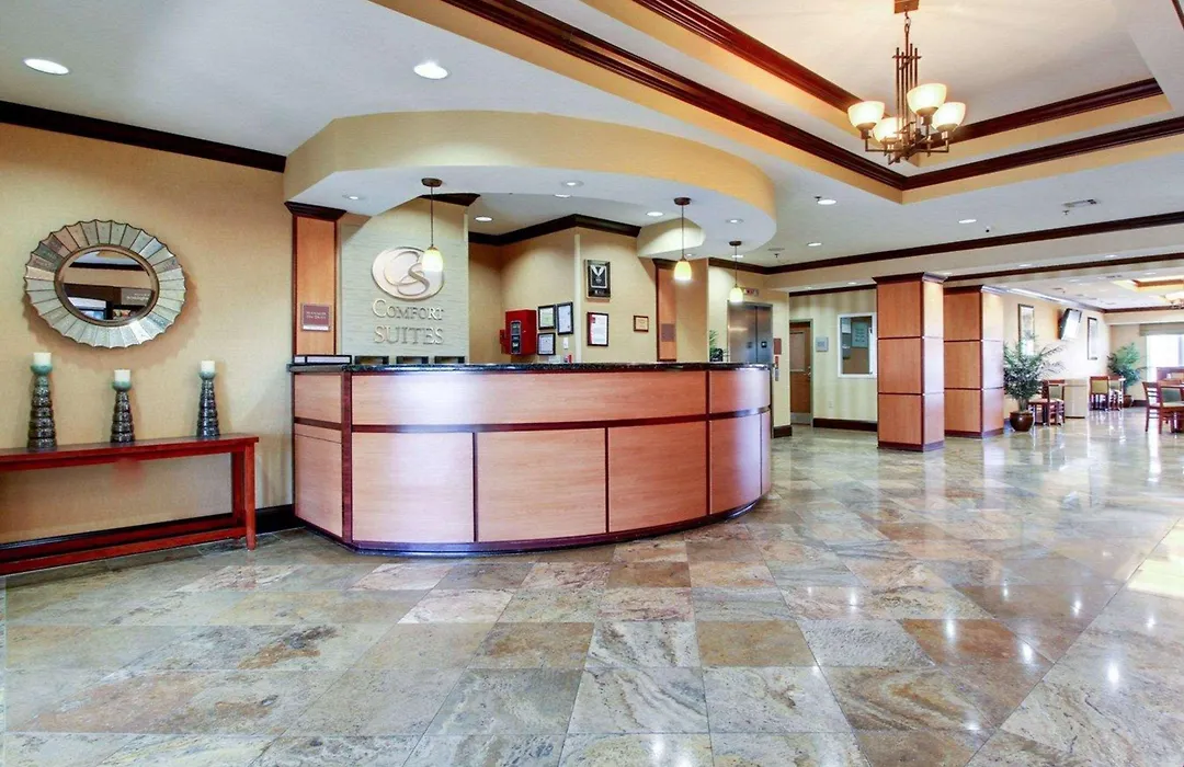 Comfort Suites Vicksburg-1