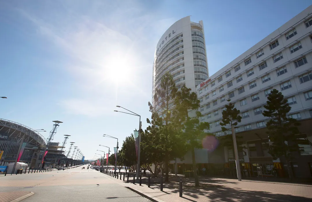 Novotel Sydney Olympic Park-1