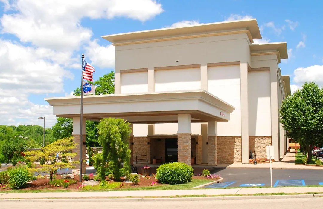 Hampton Inn Bloomington-1