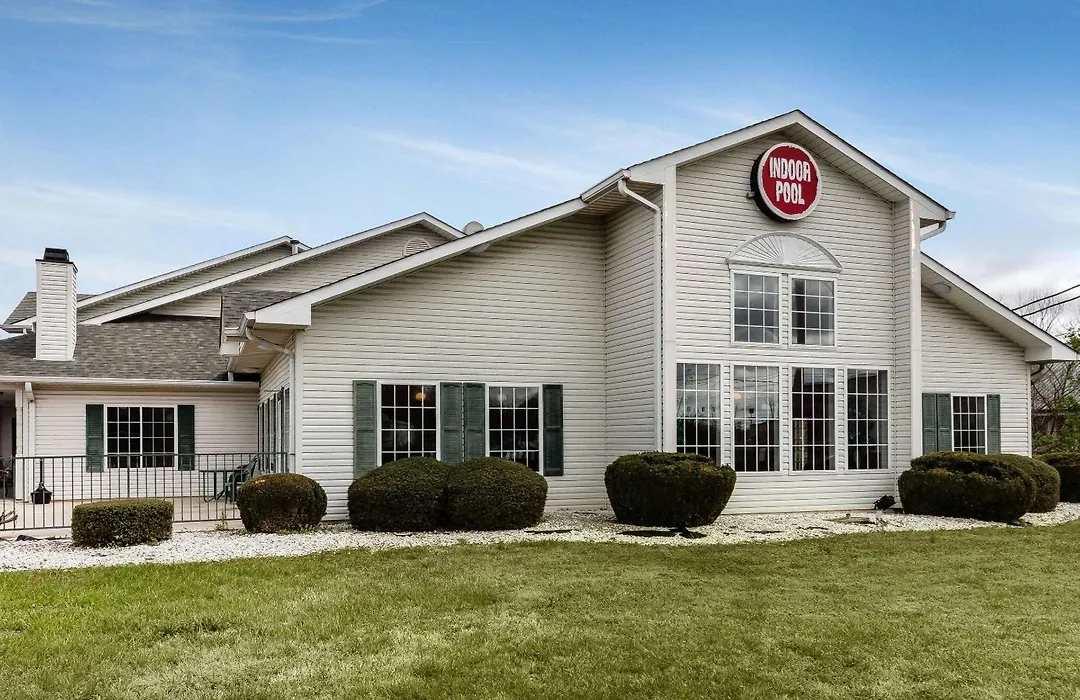 Econo Lodge Inn & Suites Dickson-1