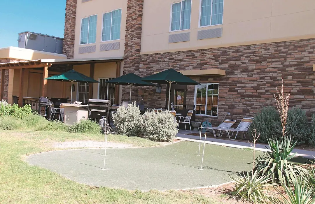 La Quinta By Wyndham Pecos-1